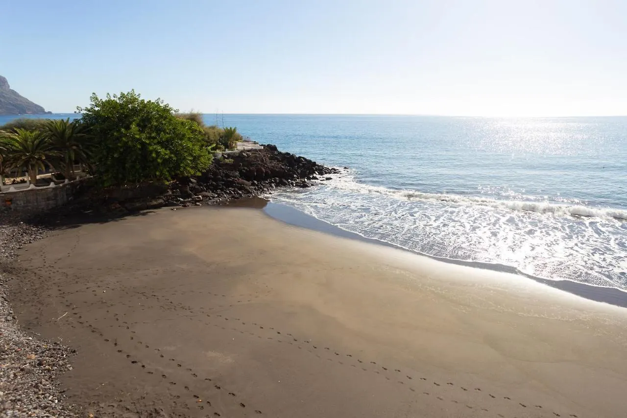 Home2Book Beach Front Las Gaviotas Santa Cruz de Tenerife